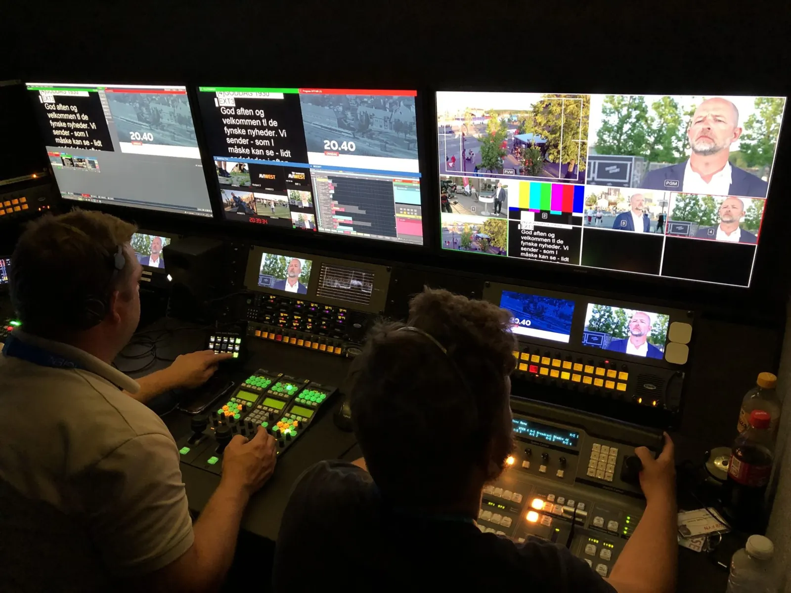 Live-afvikling i regien med multiview, billedmixer og grafik